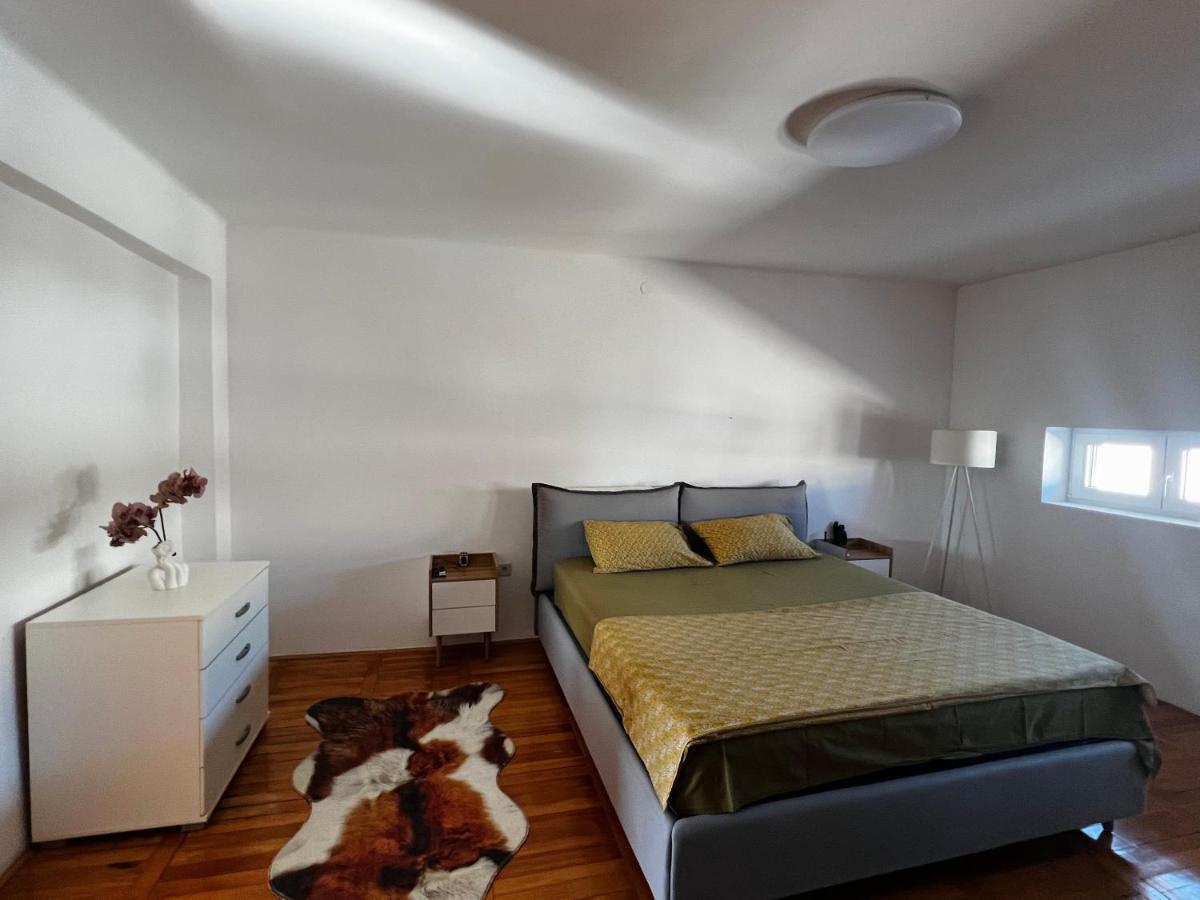 City Center Square Deluxe Nest Podgorica Zewnętrze zdjęcie